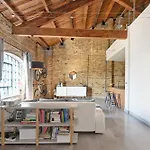 Luxurious Docklands Loft - Steps Away From Excel & Dlr - Free Parking