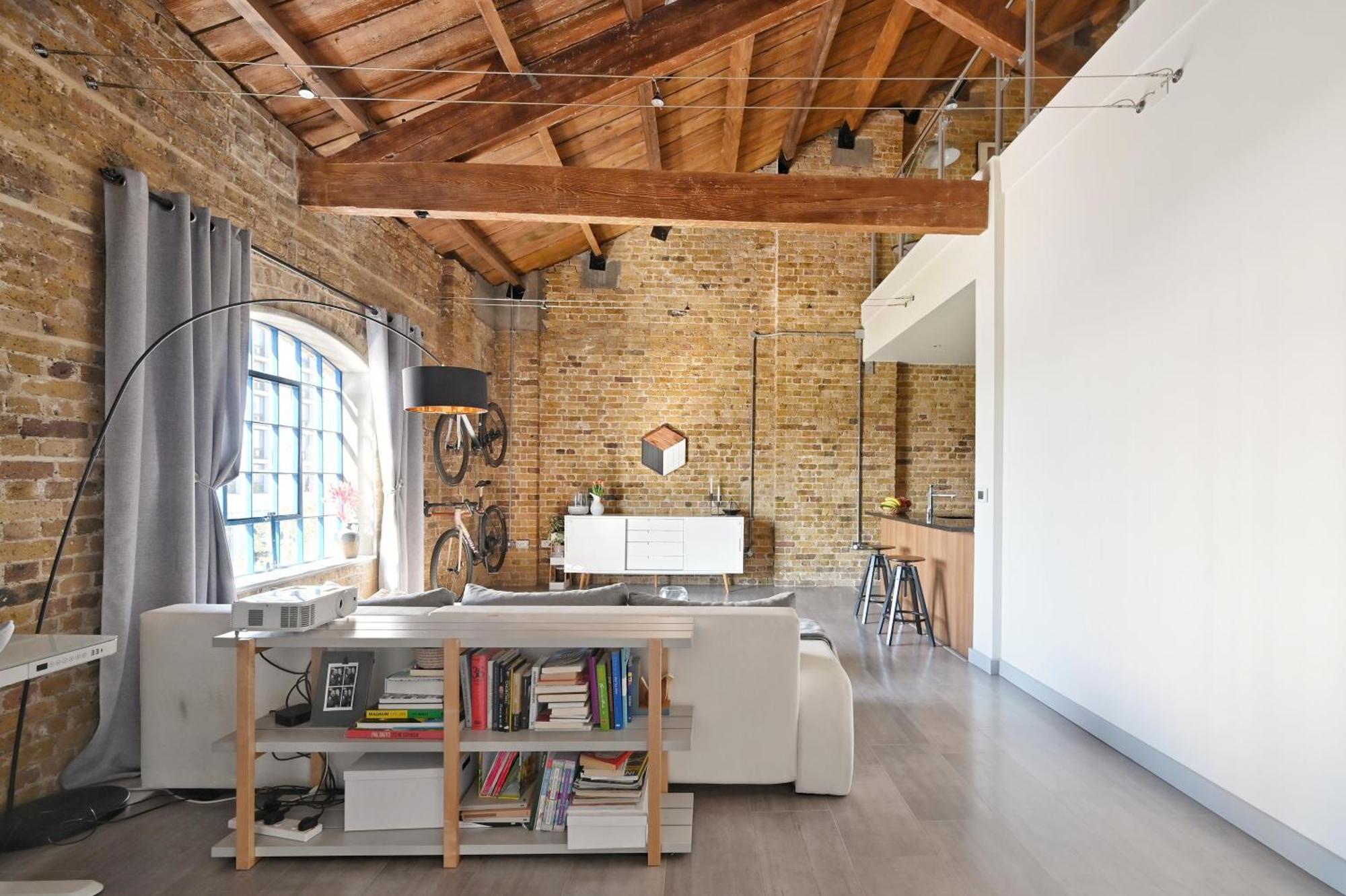 Luxurious Docklands Loft - Steps Away From Excel & Dlr - Free Parking Appartamento *