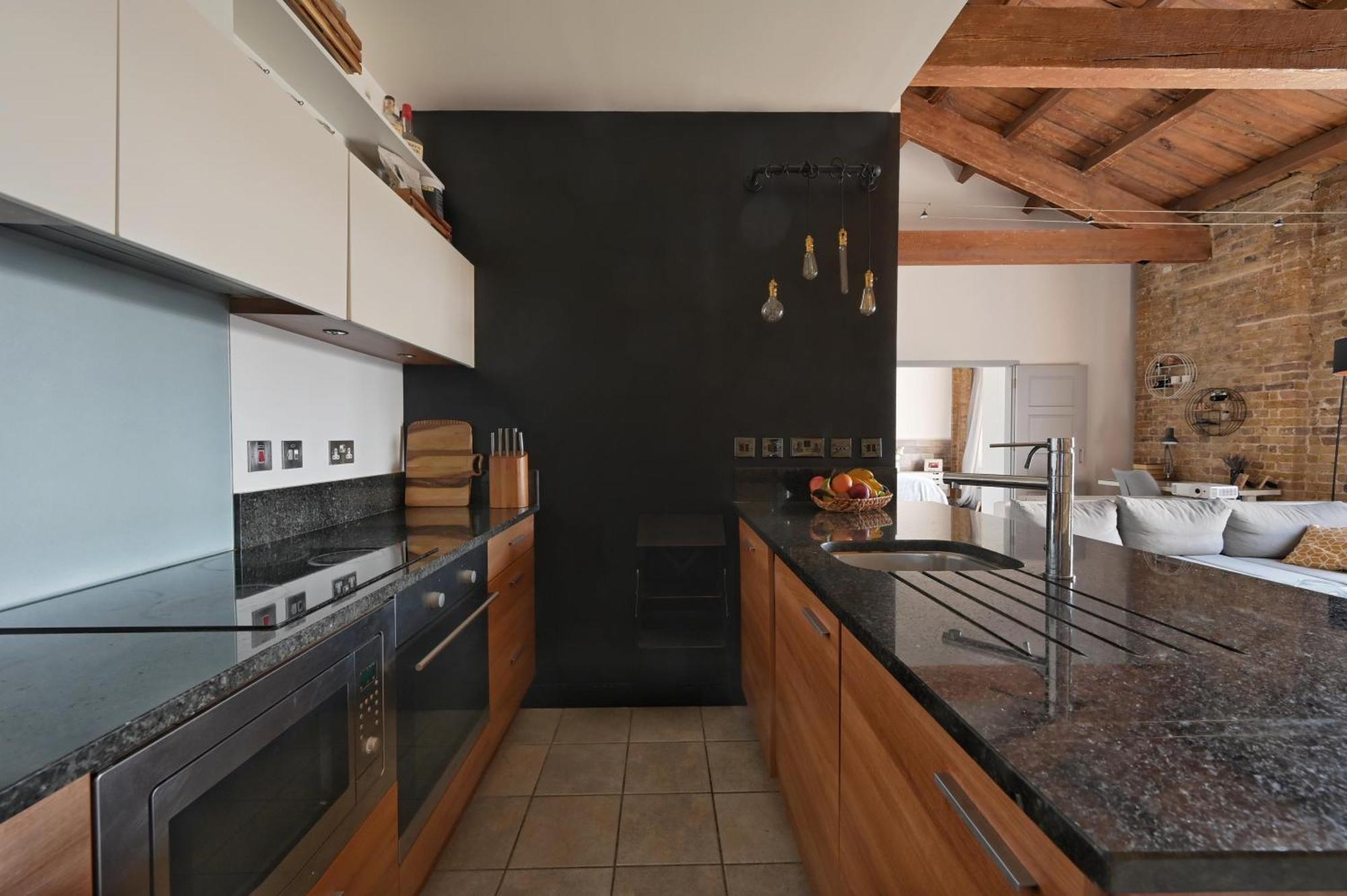 Luxurious Docklands Loft - Steps Away From Excel & Dlr - Free Parking Appartamento Londra